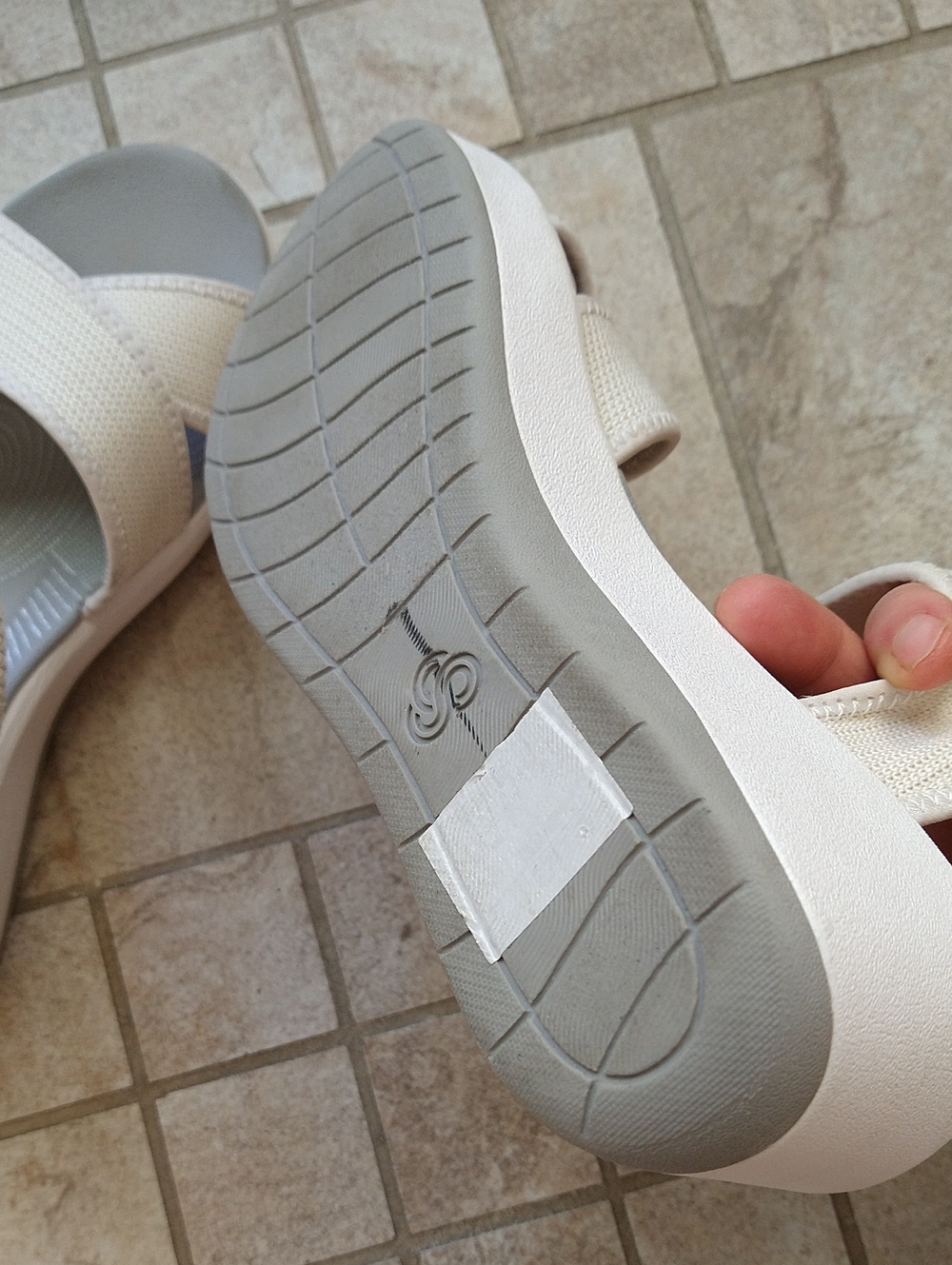 Clarks Women's Cream Slingback Comfort Sandals Size 7.5 - Picture 5 of 6
